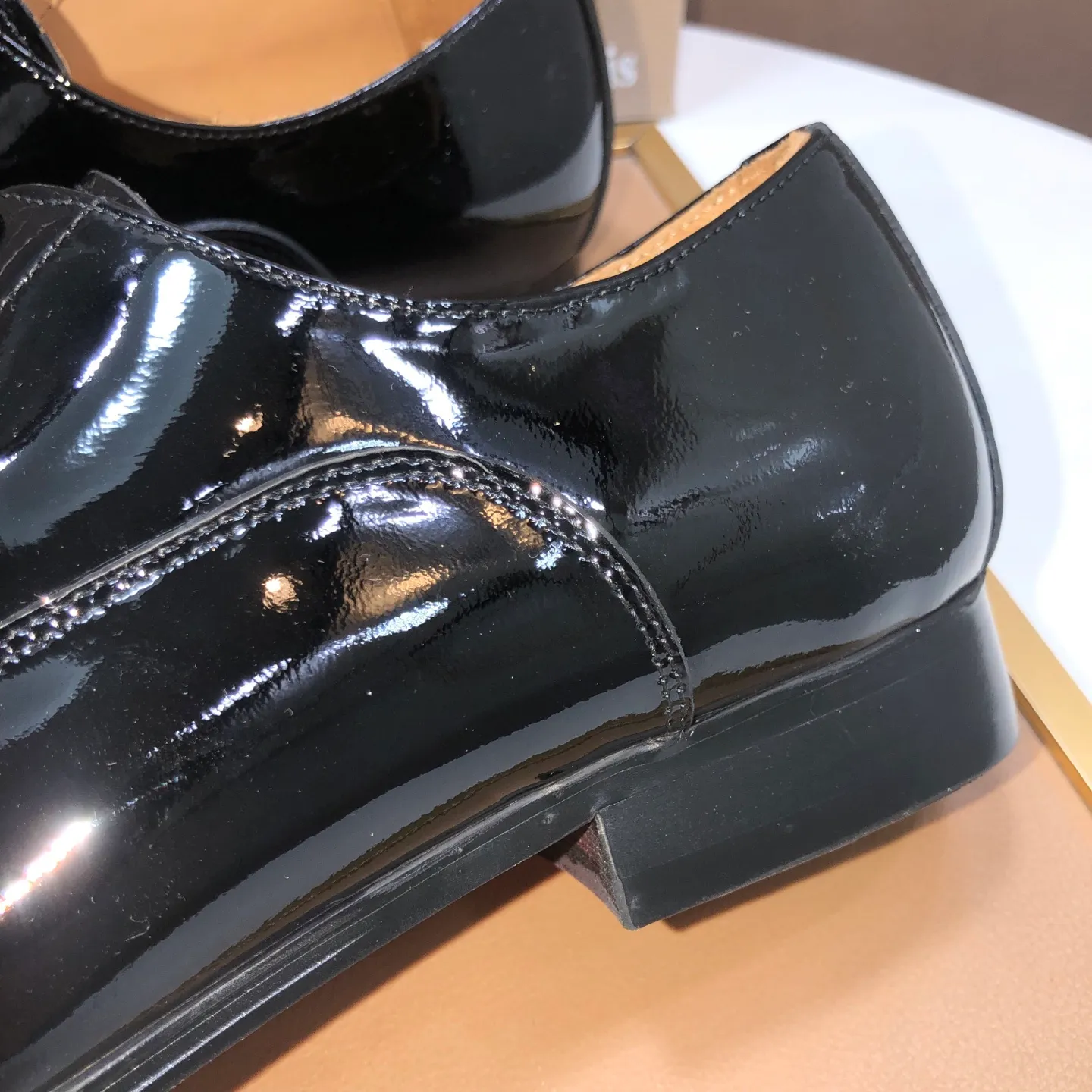 Men's shoes 💰620💰 [Chrstian Loubotin] Red-soled shoes 💋Original mold opening, the highest version on the market, purely handmade ❗️Imported rivets, imported high-end diamonds ➕The upper is made of imported cowhide, and the first layer of water-dyed cowhide lining! Original EU high-gloss outsole.38-44